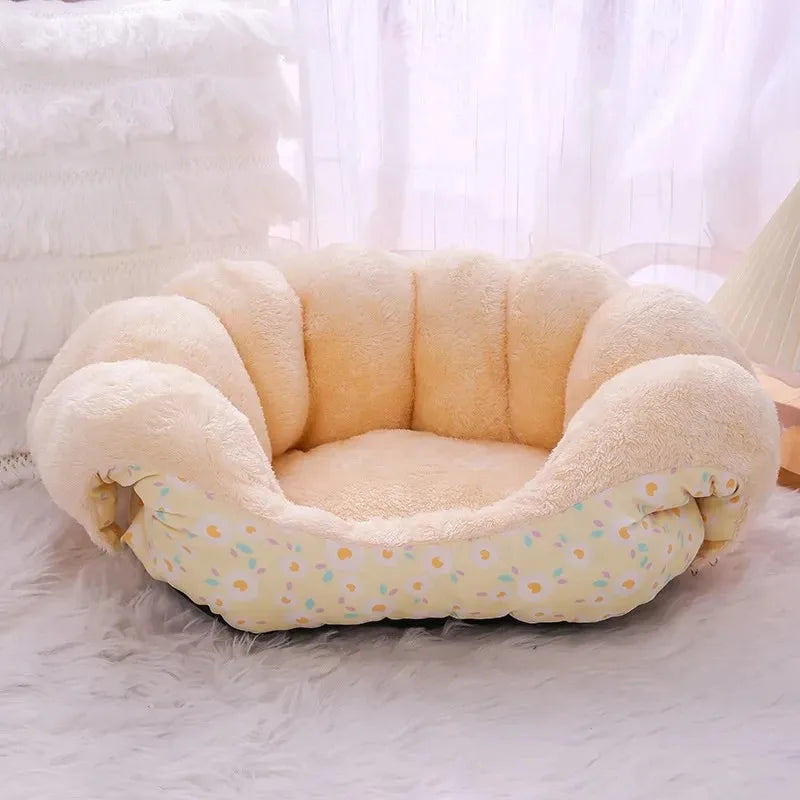 Fluffy Clam Cat Bed